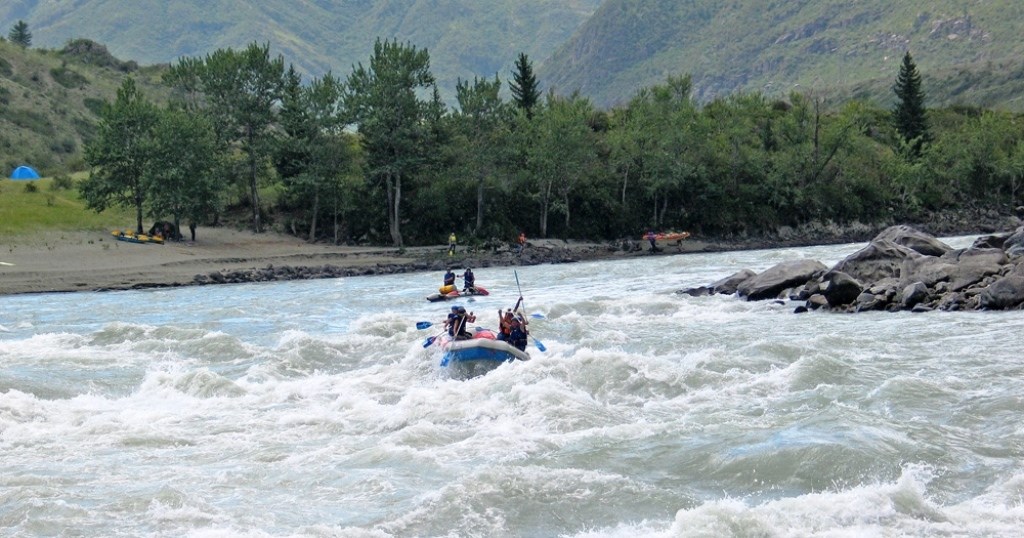 4 Dn 3 N Rafting Srednyaya Katun Rafting Rossiya Opisanie I Foto Goryashie Tury I Specpredlozheniya Otel 4 Dn 3 N Rafting Srednyaya Katun